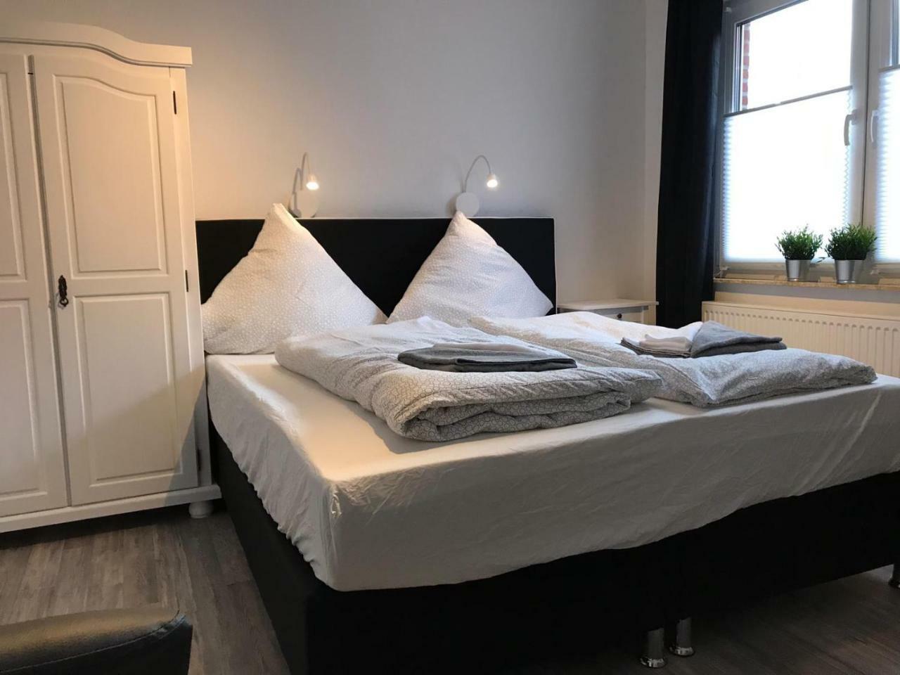 Kleine Moewe Aparthotel Neßmersiel Екстериор снимка